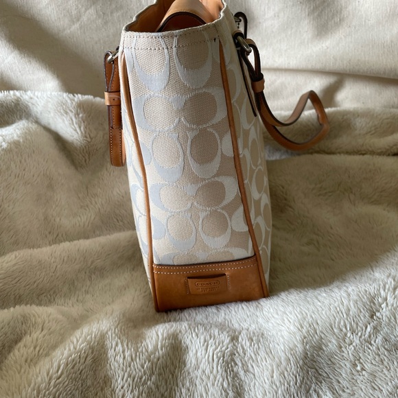 Coach limited edition tote bag, leather strap, inside zip pocket - Picture 8 of 10